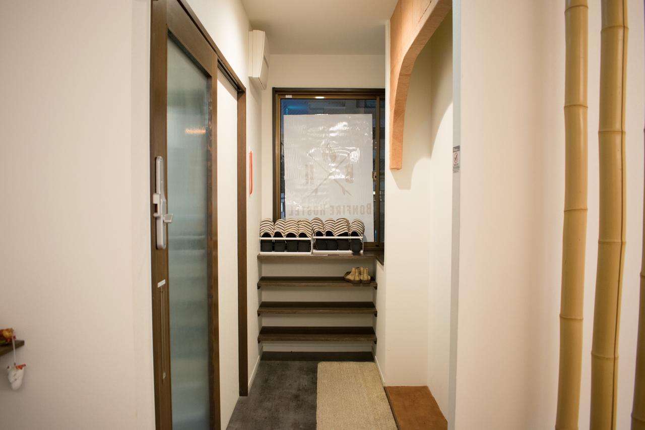 Bonfire Hostel Osaka Eksteriør billede